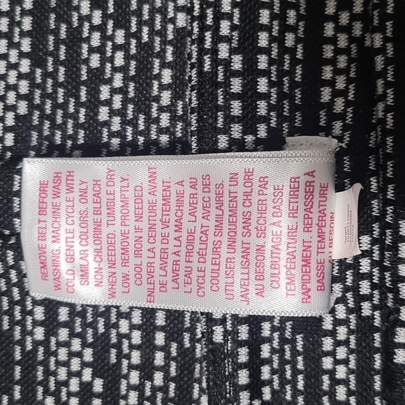 🟡Xhilaration pink stripe accent pencil skirt - Picture 5 of 5